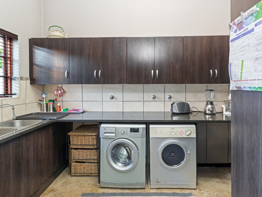 3 Bedroom Property for Sale in Meerhof North West